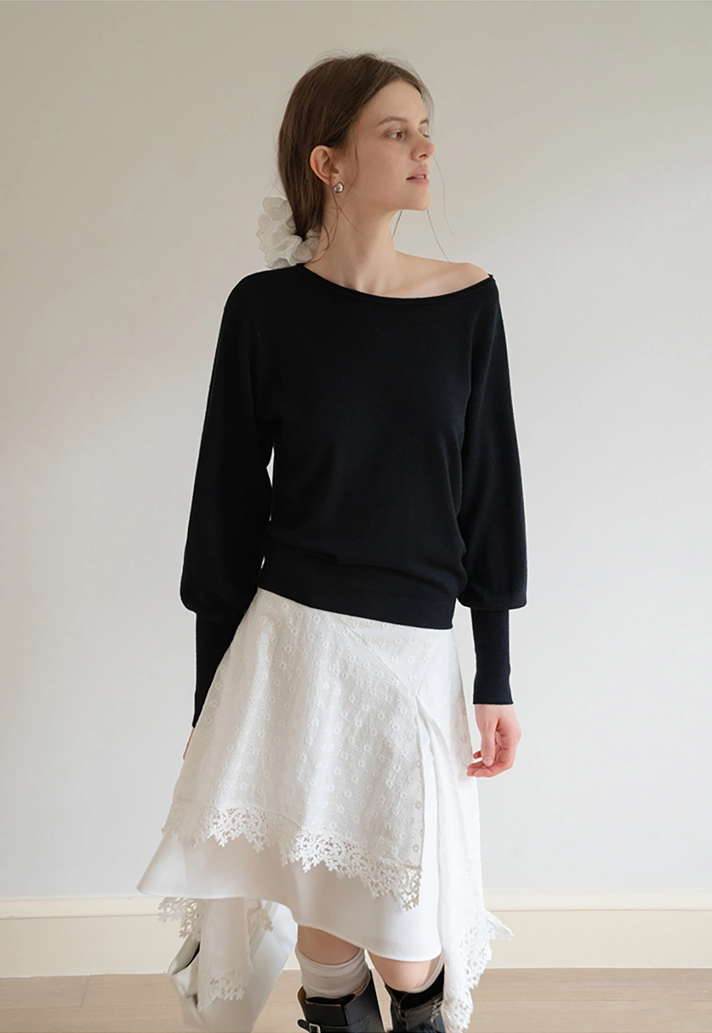 Women's One-Shoulder Long Sleeve Knit Top