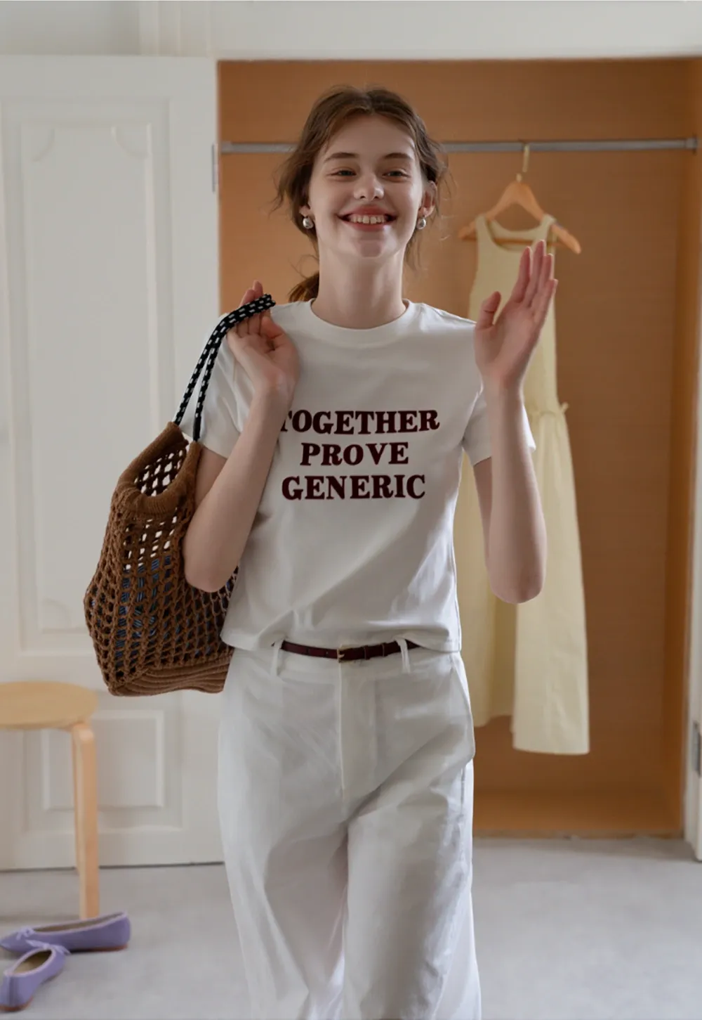 Women’s Letter Graphic Short-Sleeve Tee