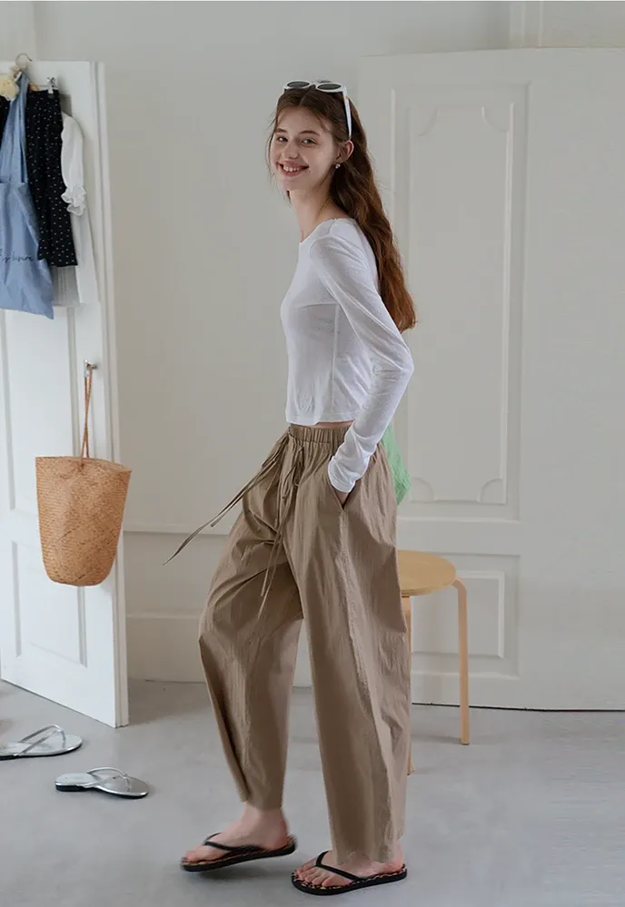 Women’s Cropped Long-Sleeve Tee