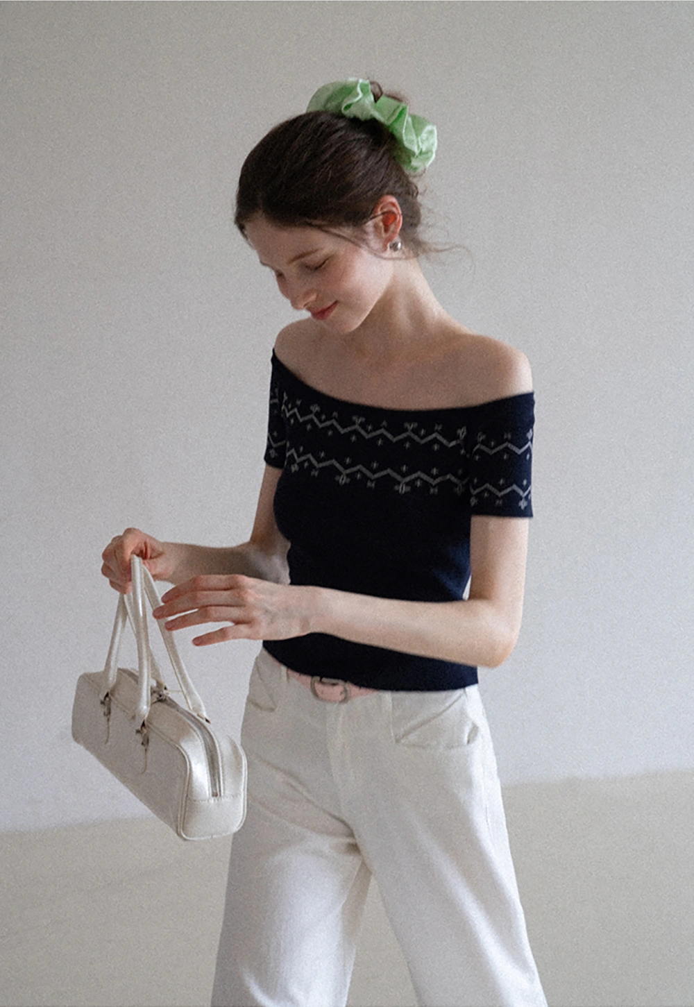 OFFSHOULDER KNIT TOPS(F WHITE): TOPSjosemoon