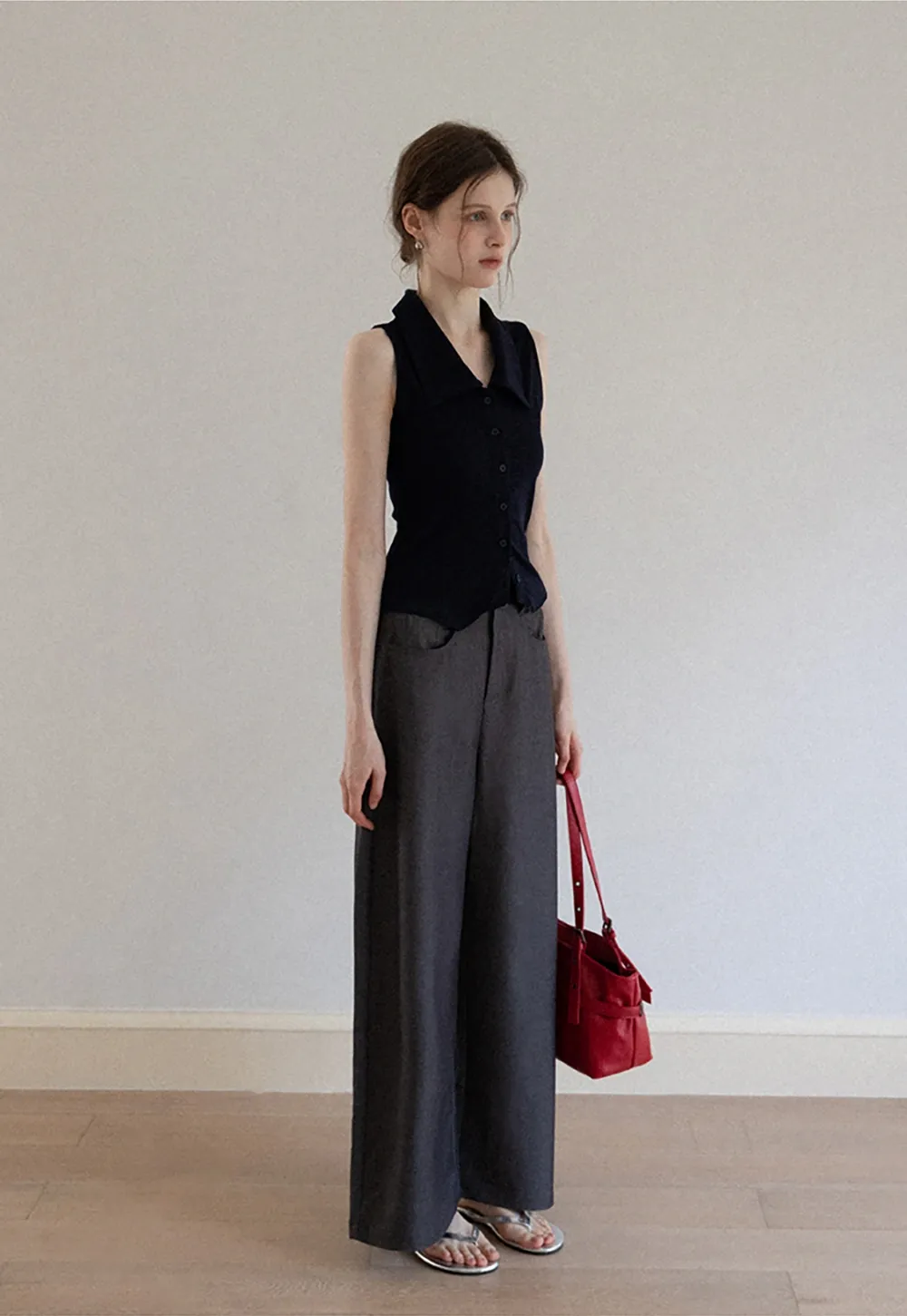 Women's Ribbed Sleeveless Polo Collar Knit Top