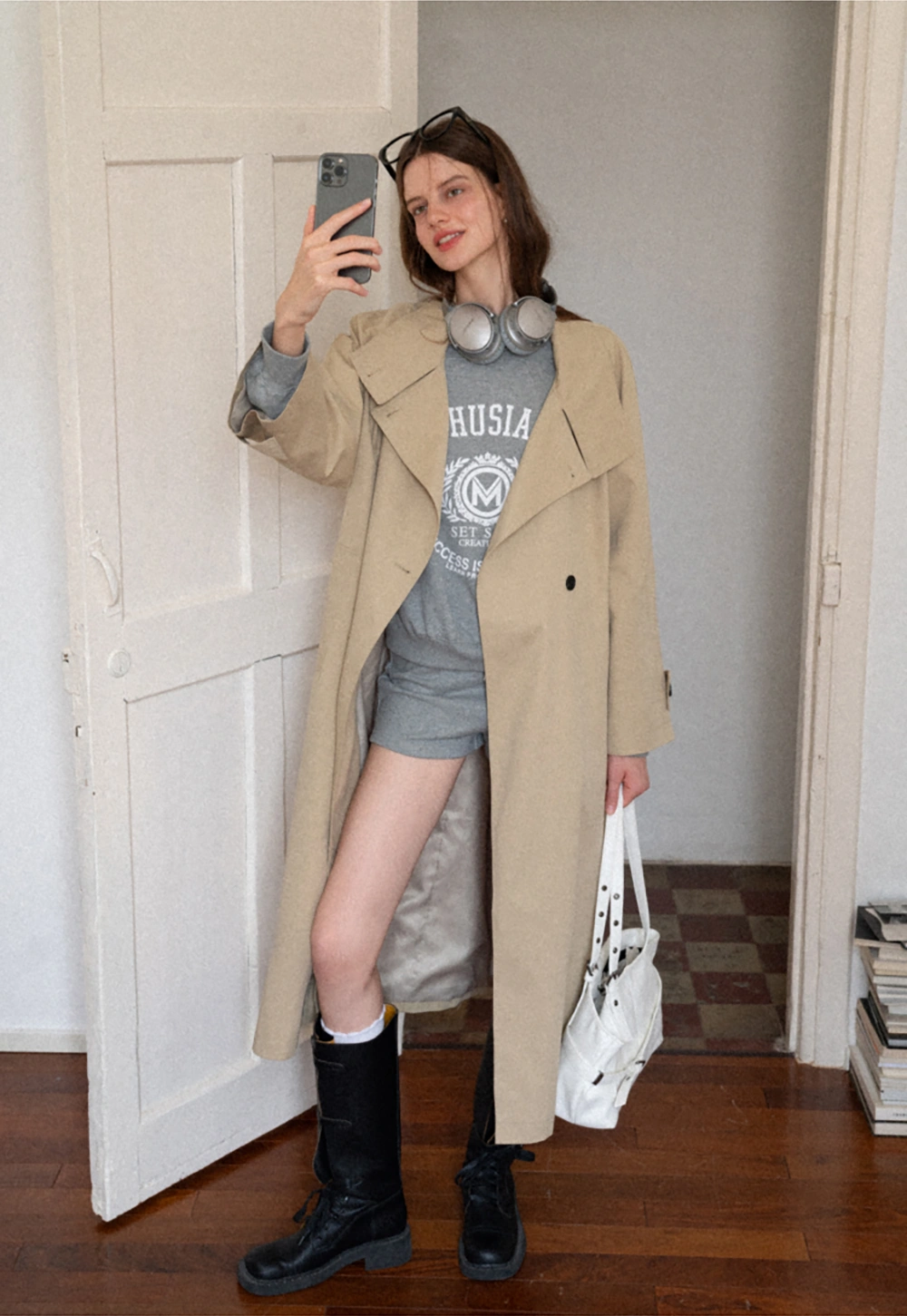 Womens Graphic Sweatshirt and Shorts Lounge Set