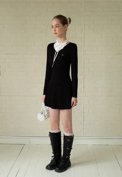 Women Elegant Pleated Skirt and Sweater Set