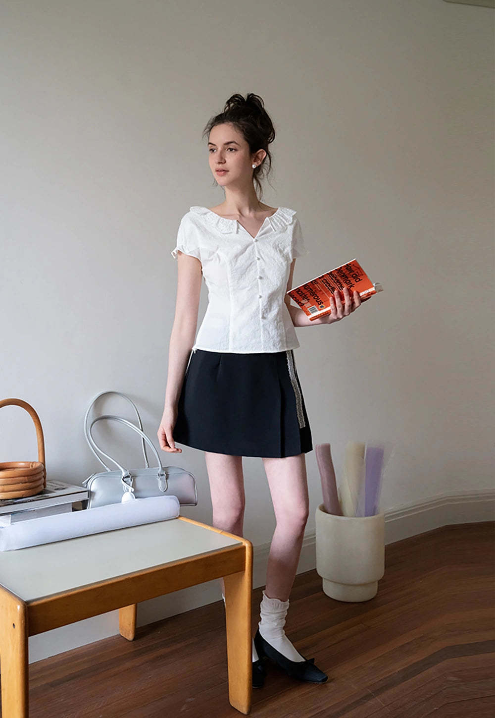 Women's Eyelet Lace V-Neck Blouse