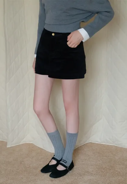 Womens Casual Corduroy Shorts with Pockets