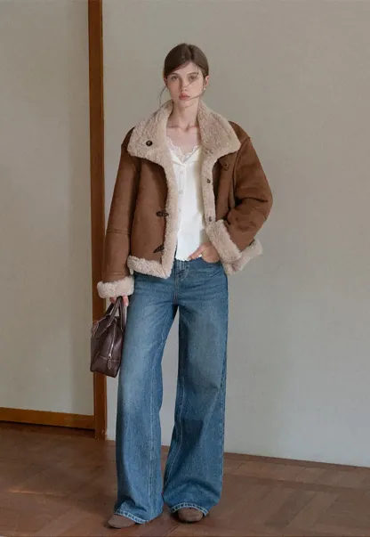 Vintage Wash Wide-Leg Jeans