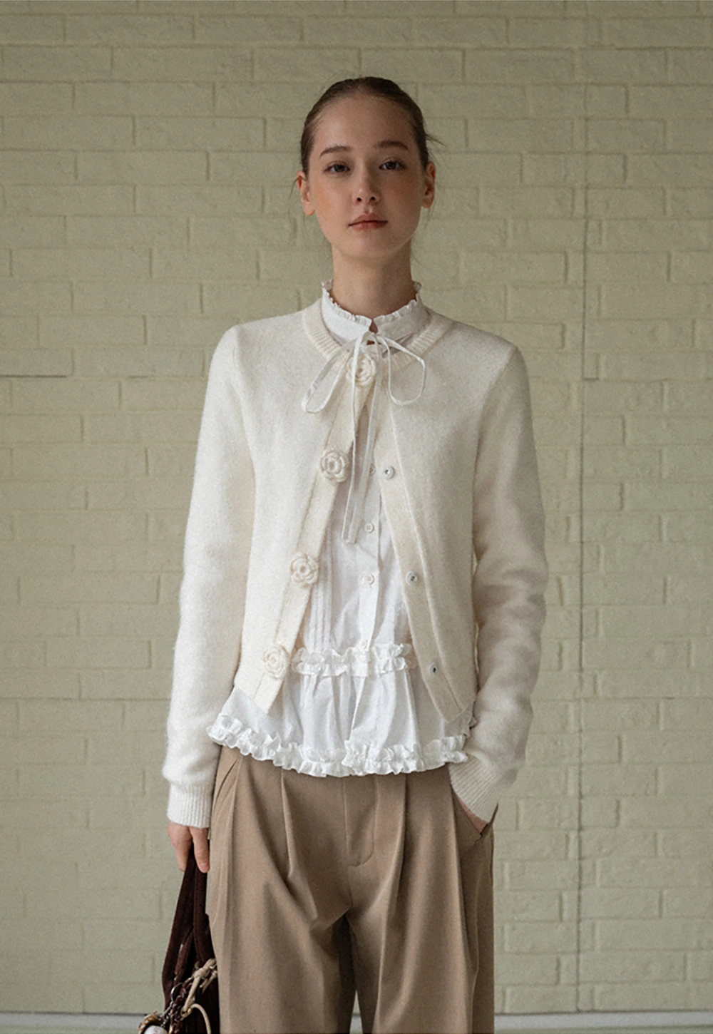 Casual Beige Wide-Leg Pants with Pleat Detail