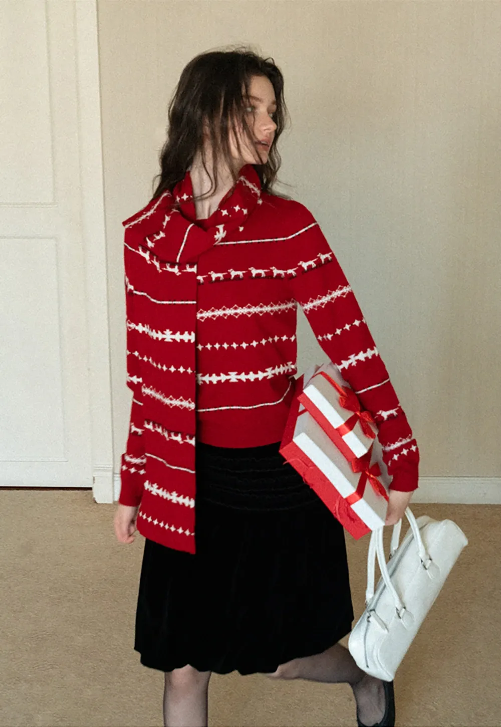 Women Velvet Bubble Skirt with Ruched Waist Design