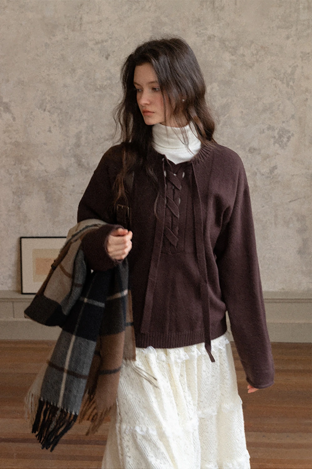 Chic Bow Tie Round Neck Sweater