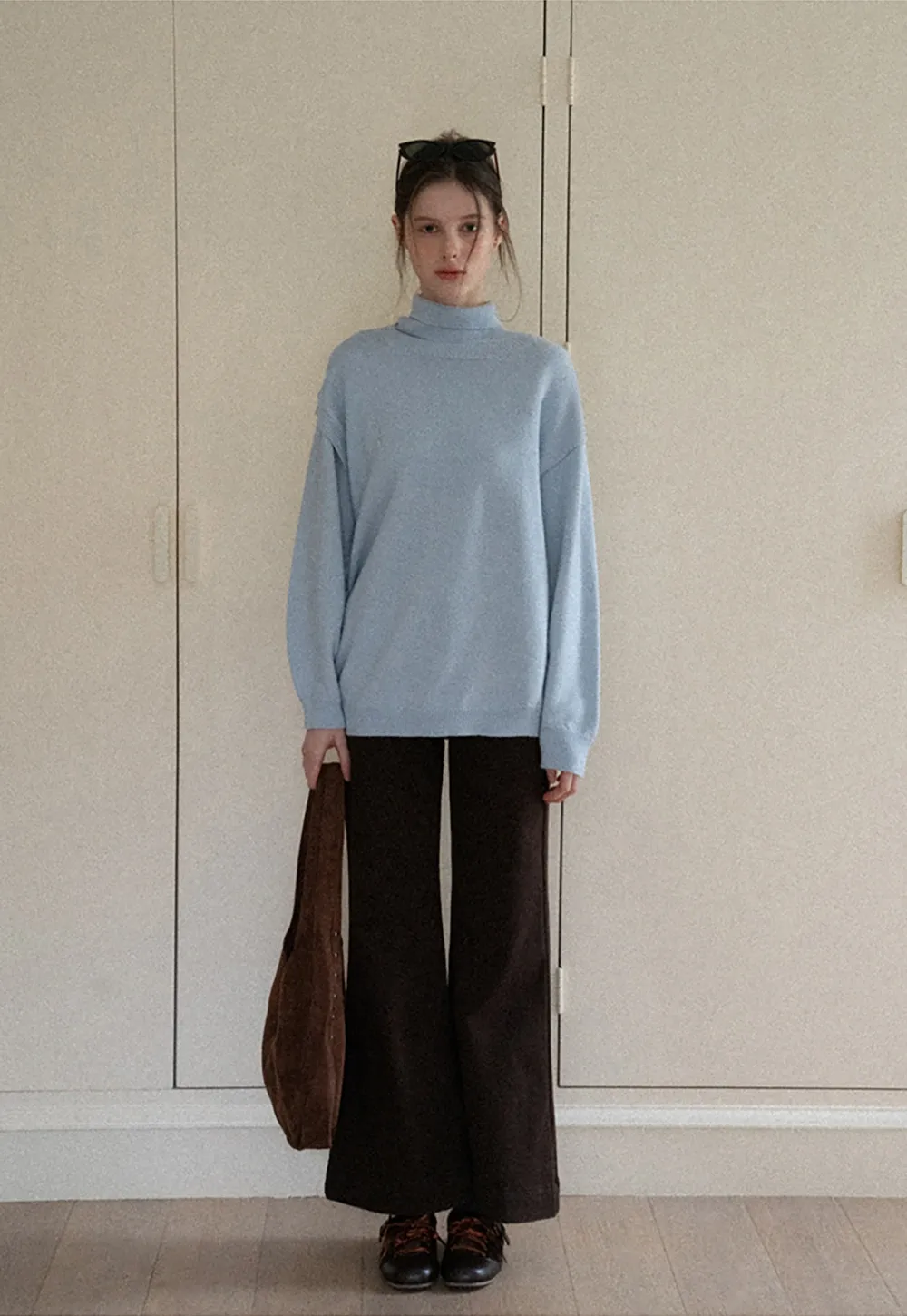 Cozy Blue Turtleneck Sweater with Relaxed Fit