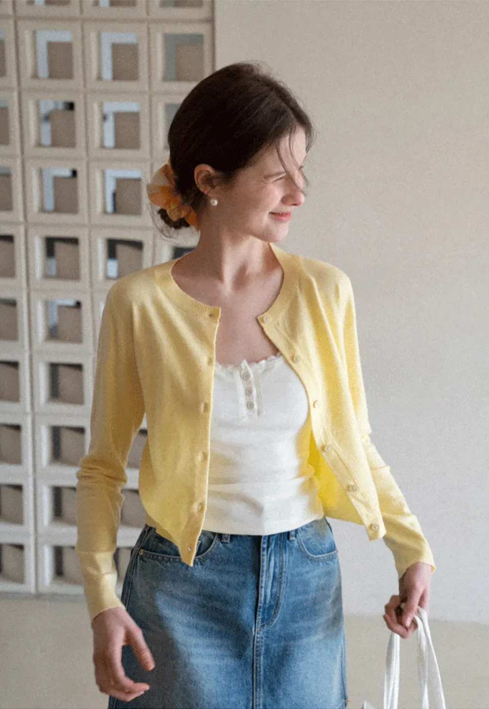 Lightweight Knit Cardigan with Button Front