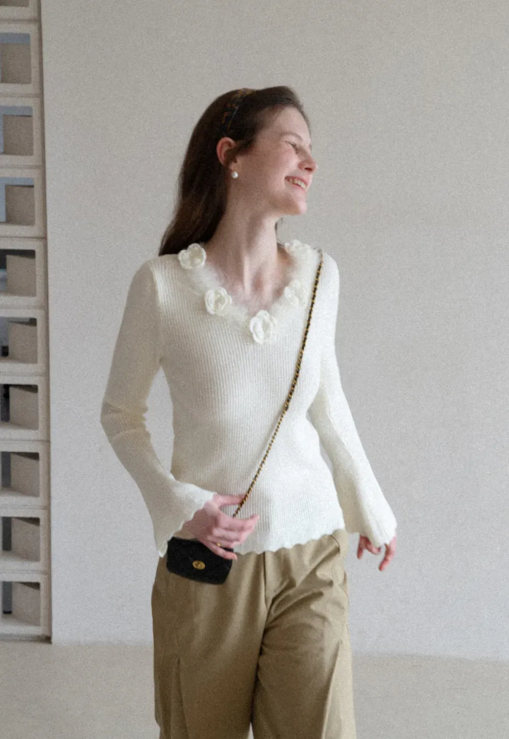 Floral Embellished V Neck Woolen Knit Sweater