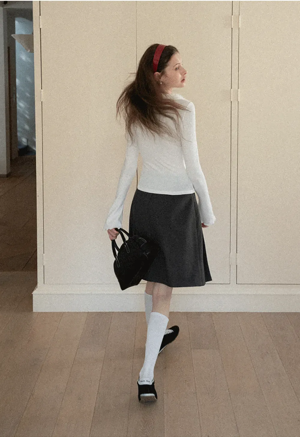 fluffy collar long sleeve top with flared cuffs