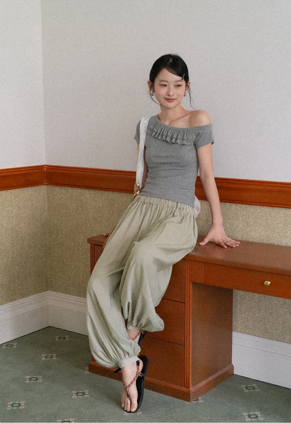 Loose Fit Elastic Waist Wide Leg Pants