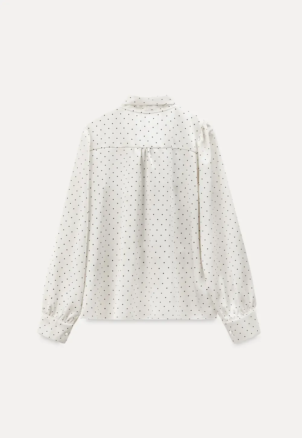 Elegant blouse with bow collar and long sleeves