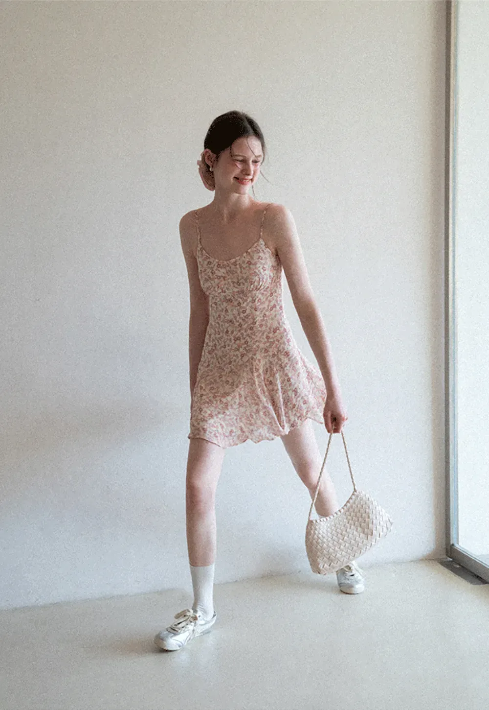 Floral Print Sleeveless Mini Dress with Pleated Skirt