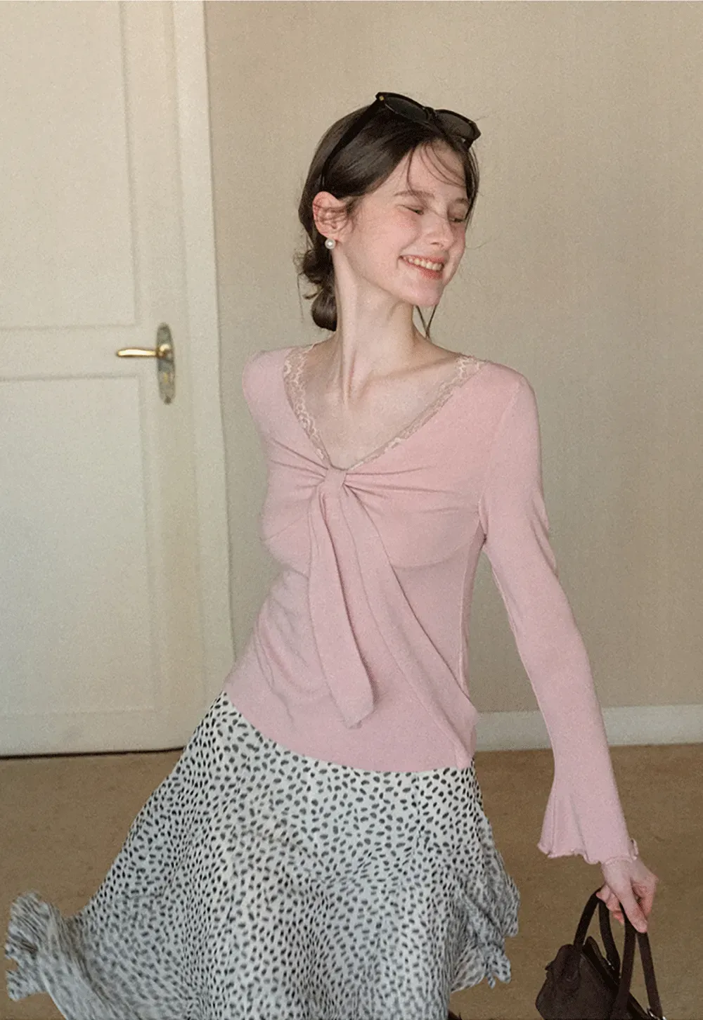 Elegant V Neck Long Sleeve Top with Bow Detail