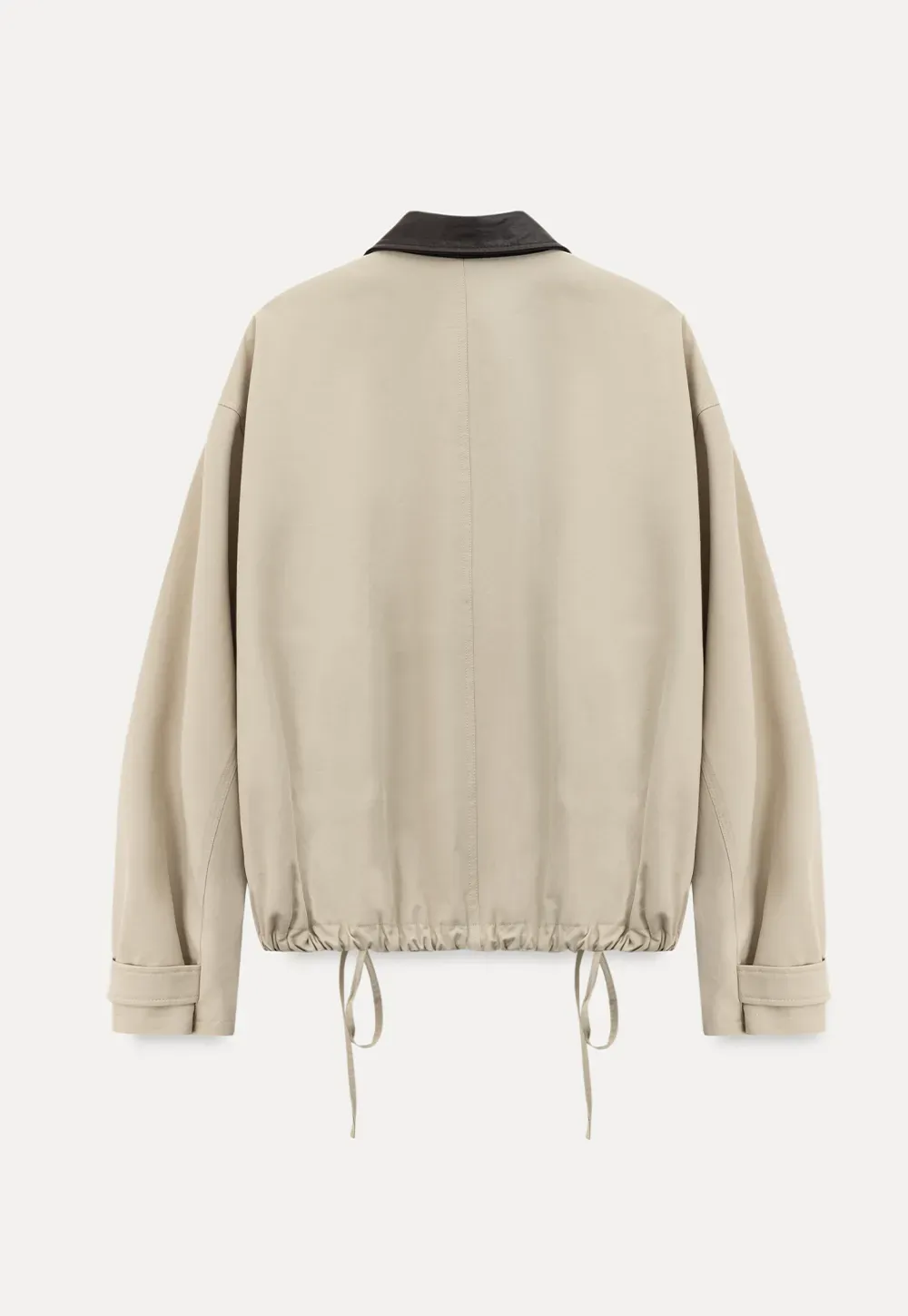 Short jacket with contrast collar and front buttons