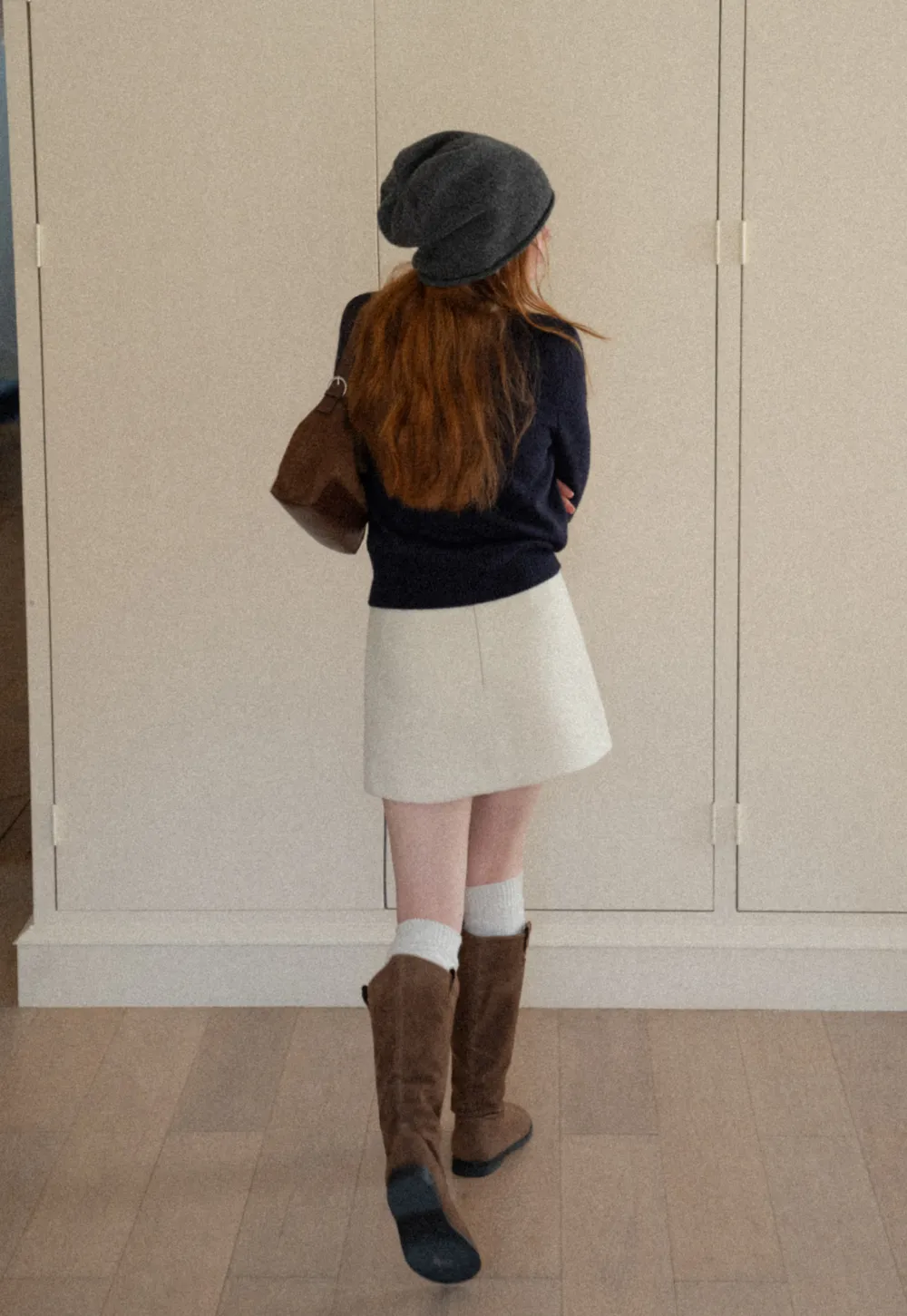 Elegant Basic Knit Sweater with Ribbed Hem and Sleeves