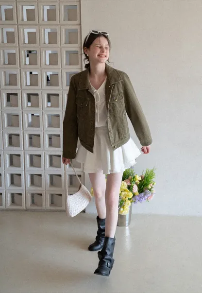 Long sleeve dress with lace collar and tie front