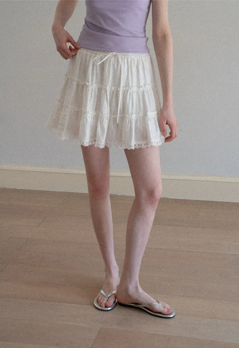 Tiered lace hem drawstring waist skirt