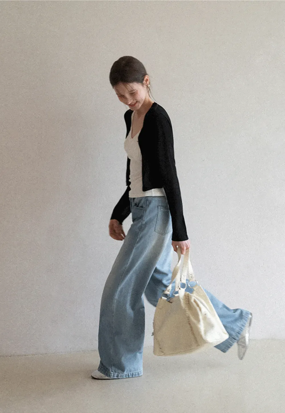 Wide leg high waist denim jeans with belt