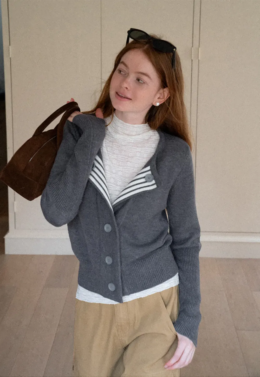 Wide leg utility pants with back pockets and side seams