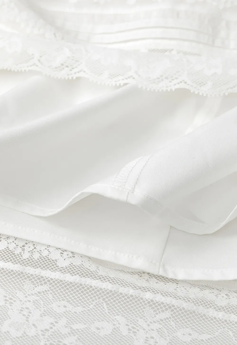 Lace Trimmed Pleated Midi Skirt