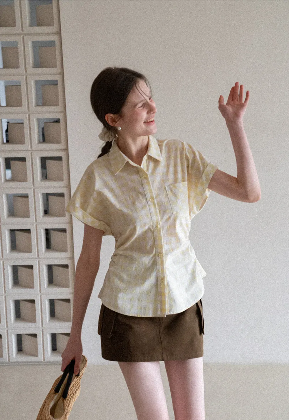 Checkered Shirt with Short Sleeves and Pleated Back