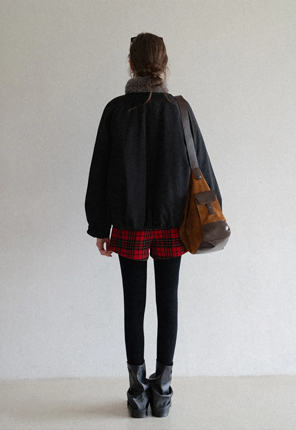 Stylish Short Jacket with Furry Collar and Zipper Design