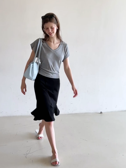 Side Ruched V Neck Short Sleeve T Shirt