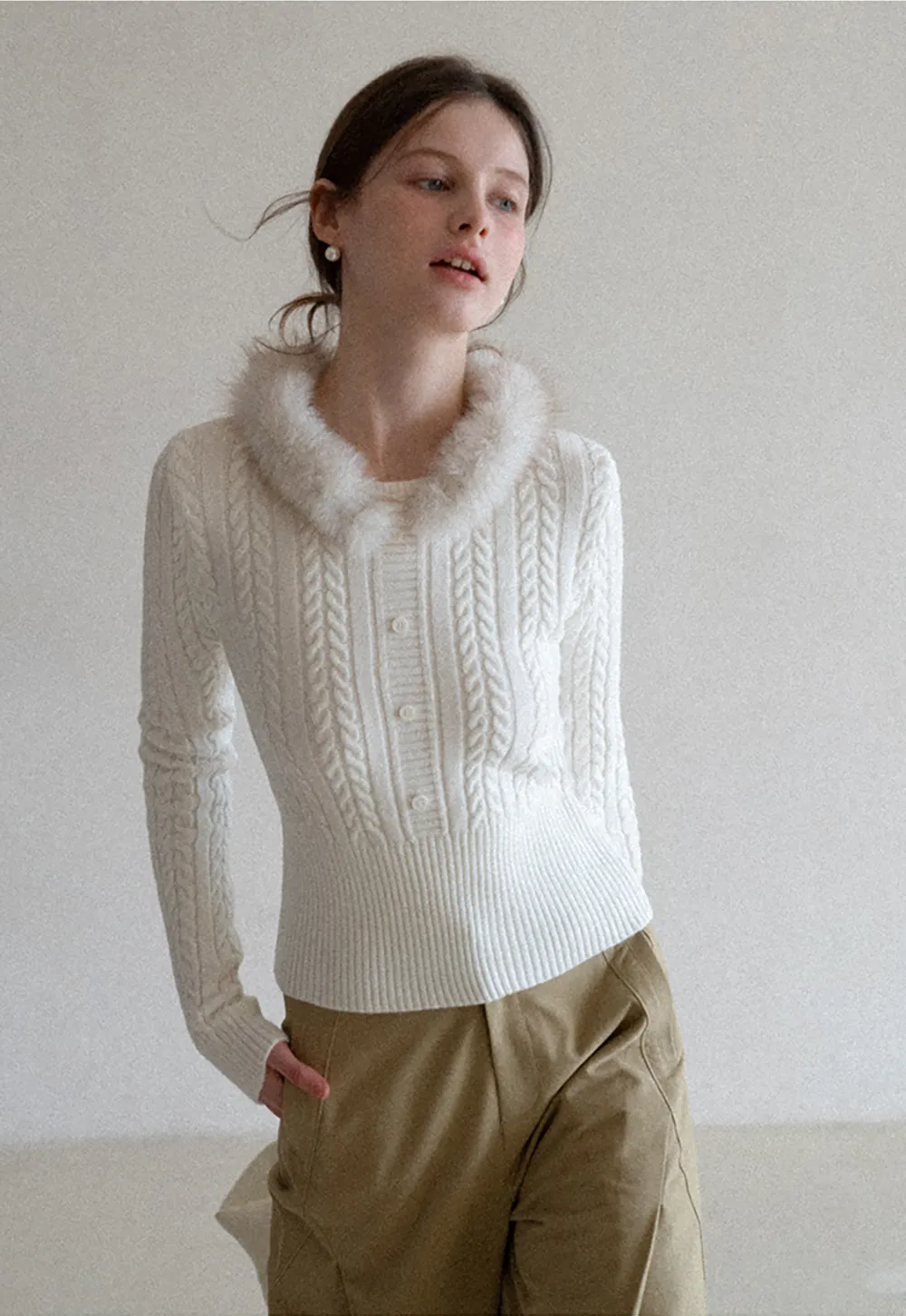 Cable Knit Sweater with Fur Collar Design