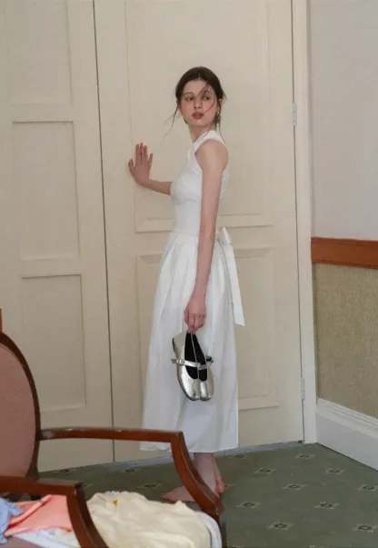 Halter Neck A Line Midi Dress with Pleated Skirt