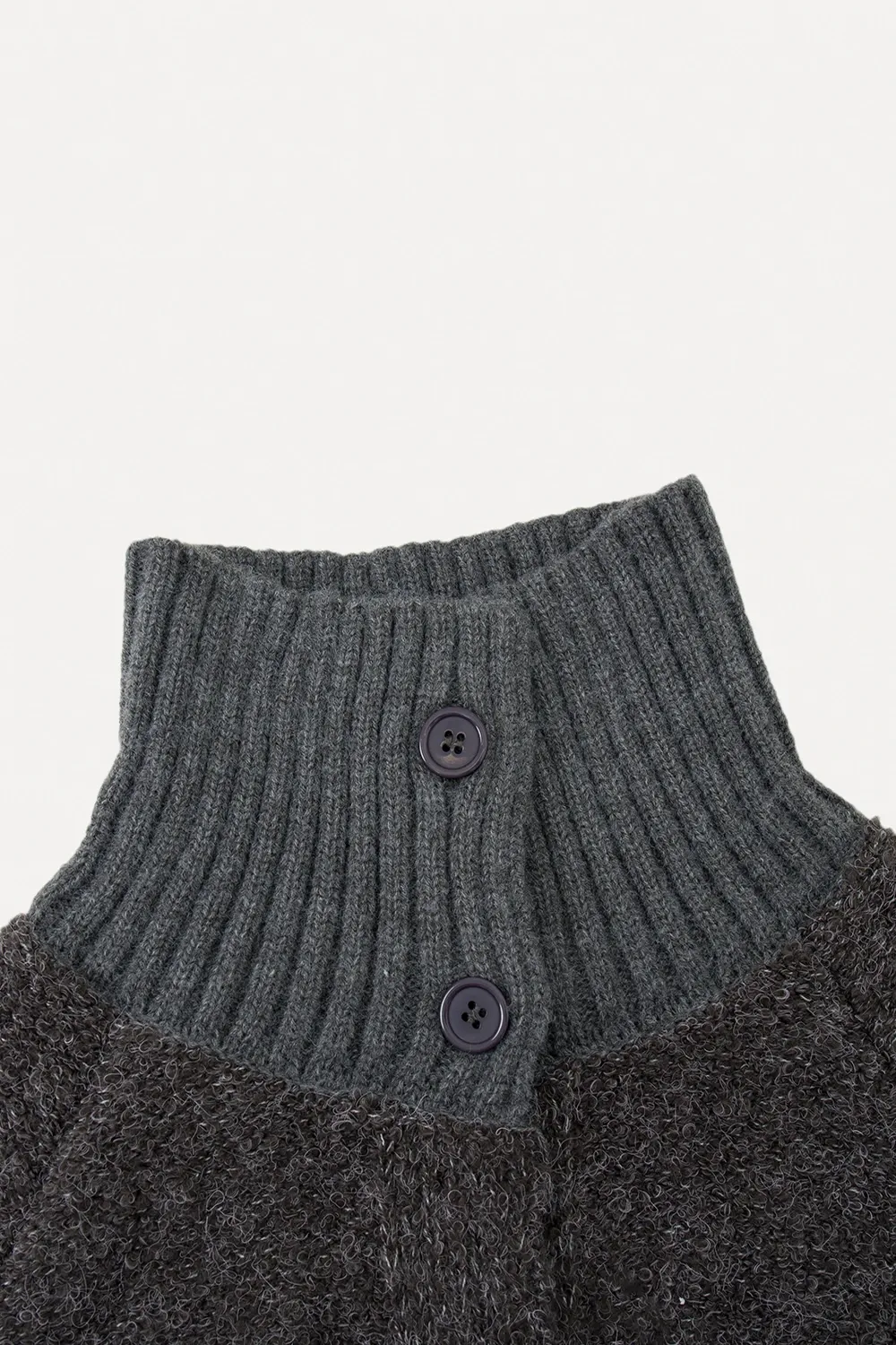 Single-Breasted High Neck Raglan Sweater