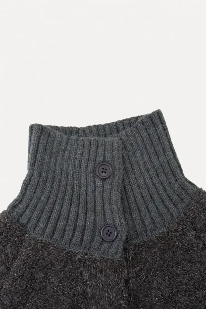 Single-Breasted High Neck Raglan Sweater