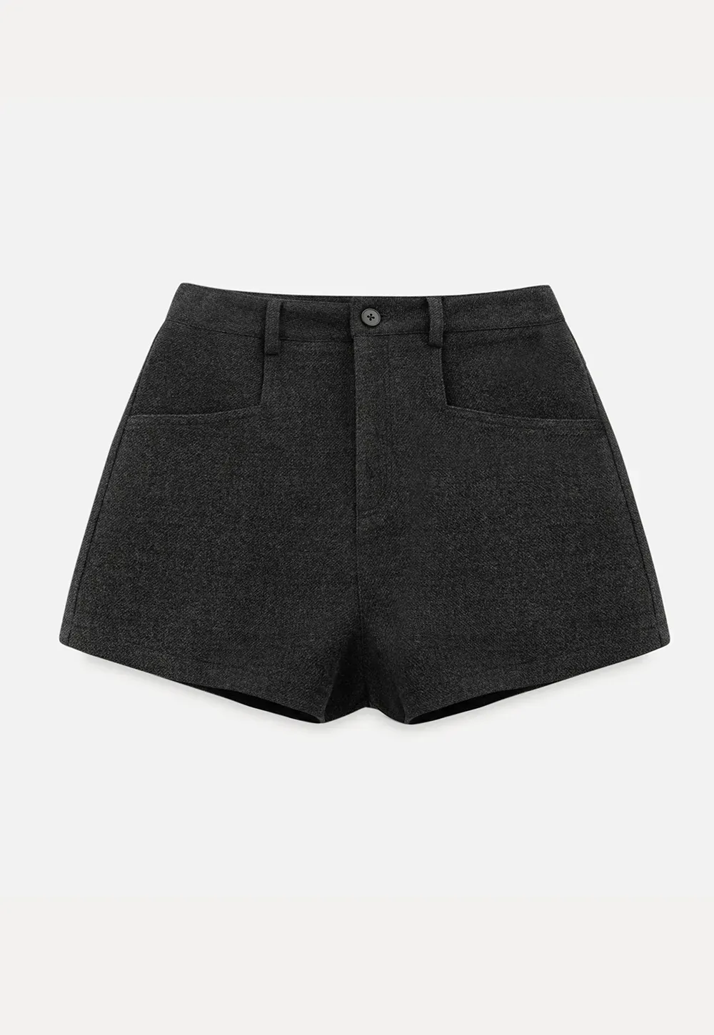High waist tailored shorts with front pockets and zipper closure