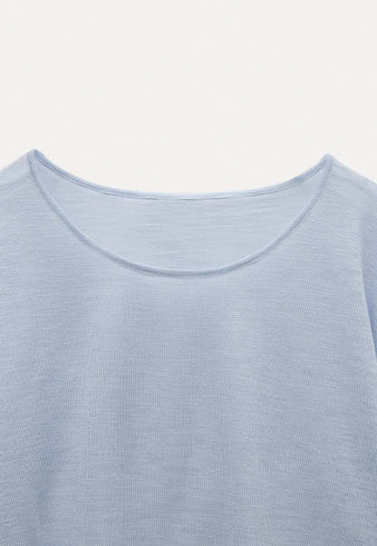 Women’s Lightweight Long Sleeve Knit Top