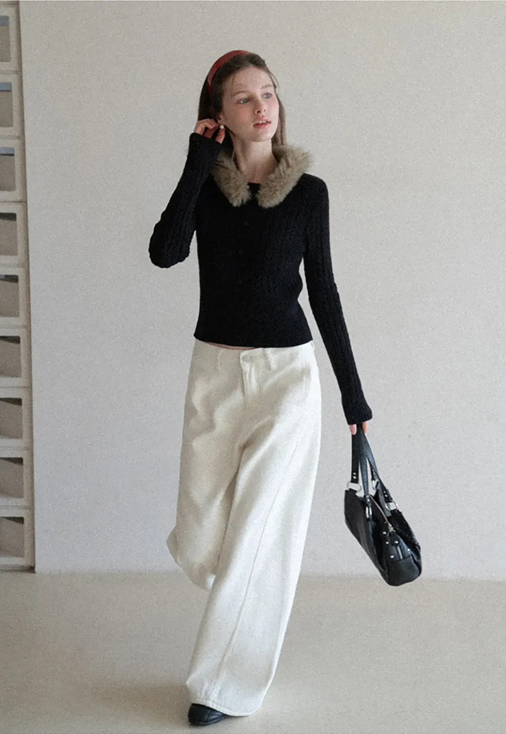 Cable Knit Sweater with Fur Collar Design