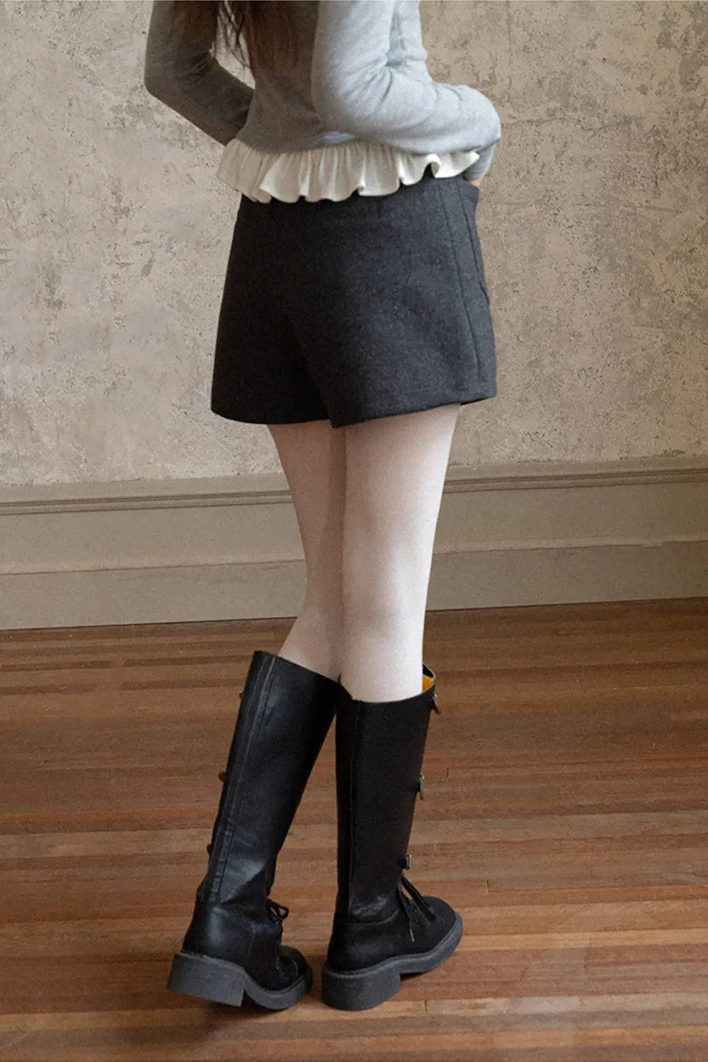 Cozy Wool Shorts with Big Pockets