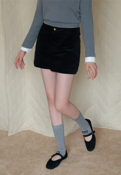 Womens Casual Corduroy Shorts with Pockets