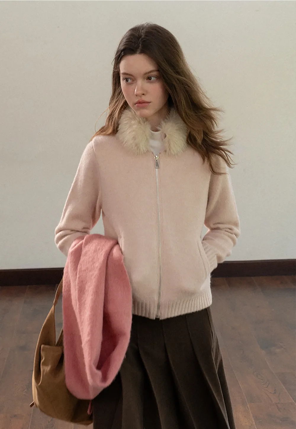 Women Faux Fur Collar Zip Up Short Jacket