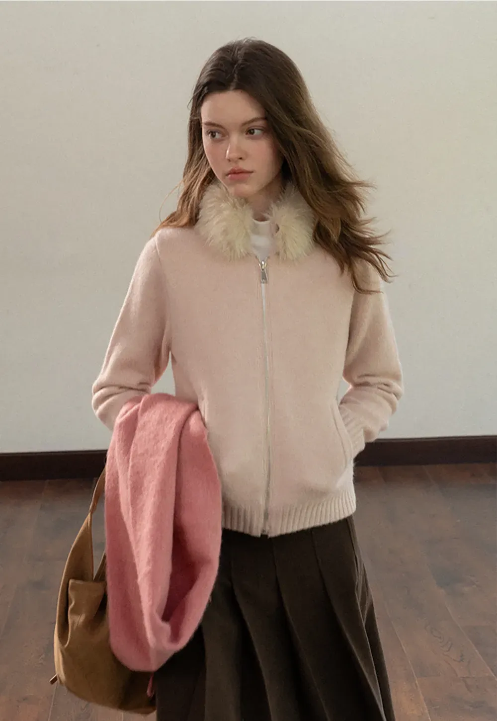 Women Faux Fur Collar Zip Up Short Jacket