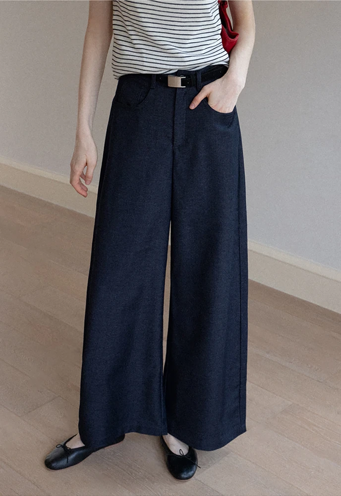 Wide-Leg Belted Pants