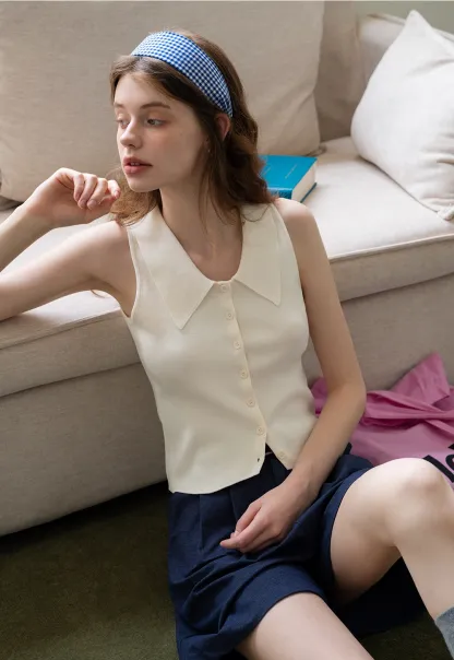 Collared Sleeveless Knit Top
