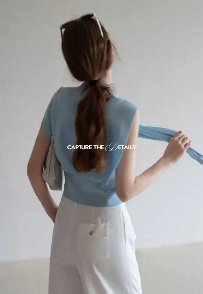 Women’s Sleeveless Knit Top