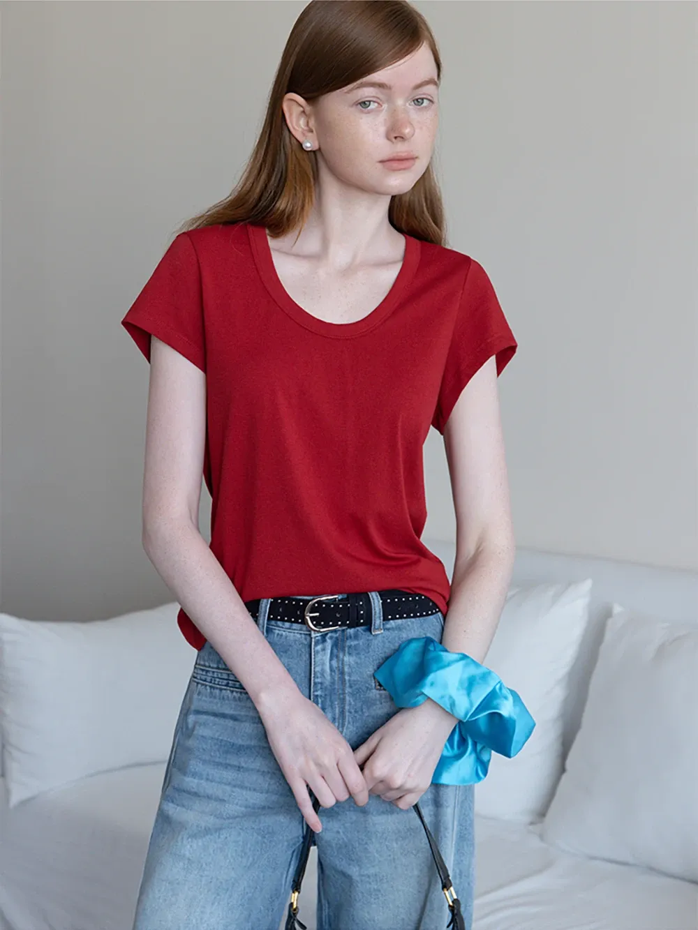Women’s Basic Scoop Neck T-Shirt