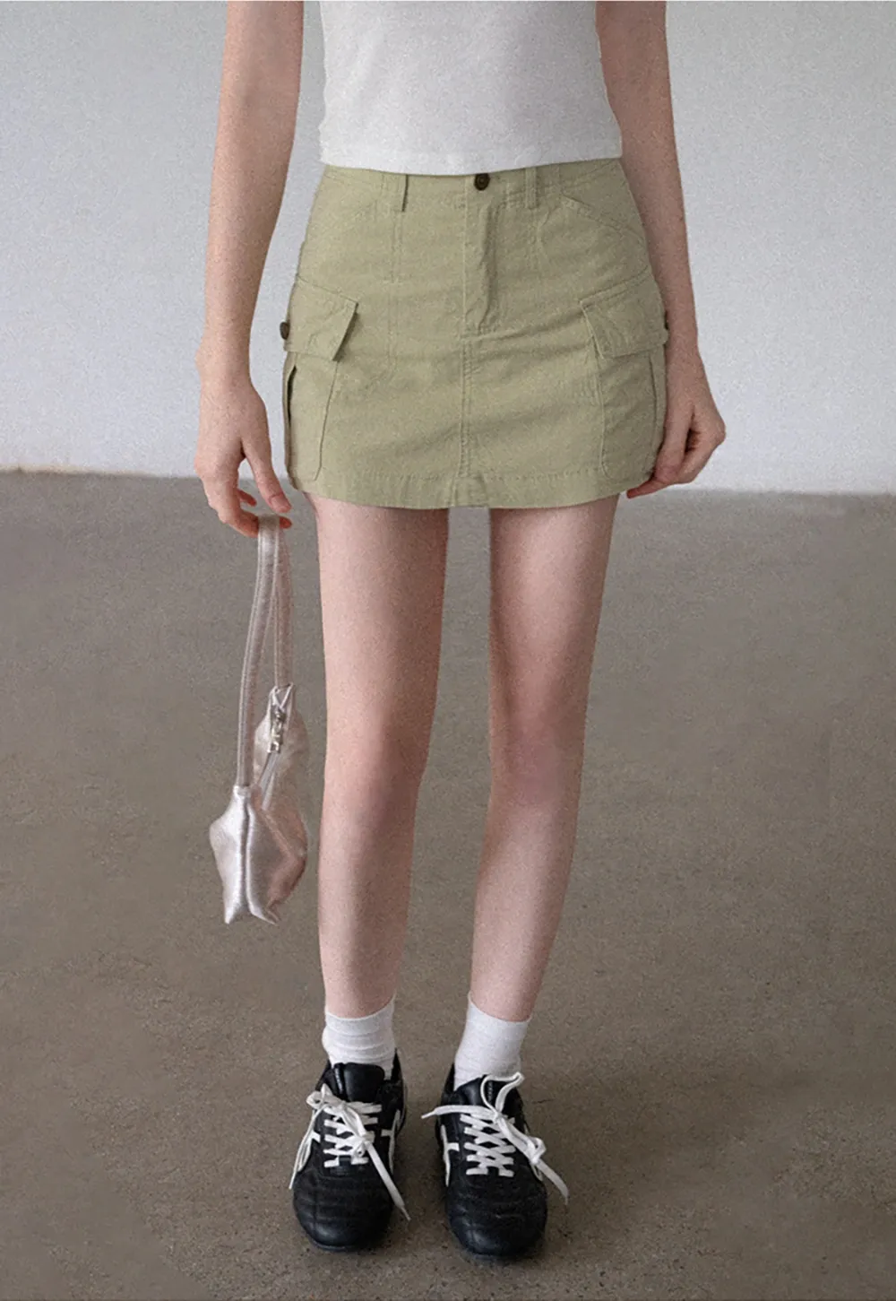 Women’s Cargo Mini Skirt with Flap Pockets