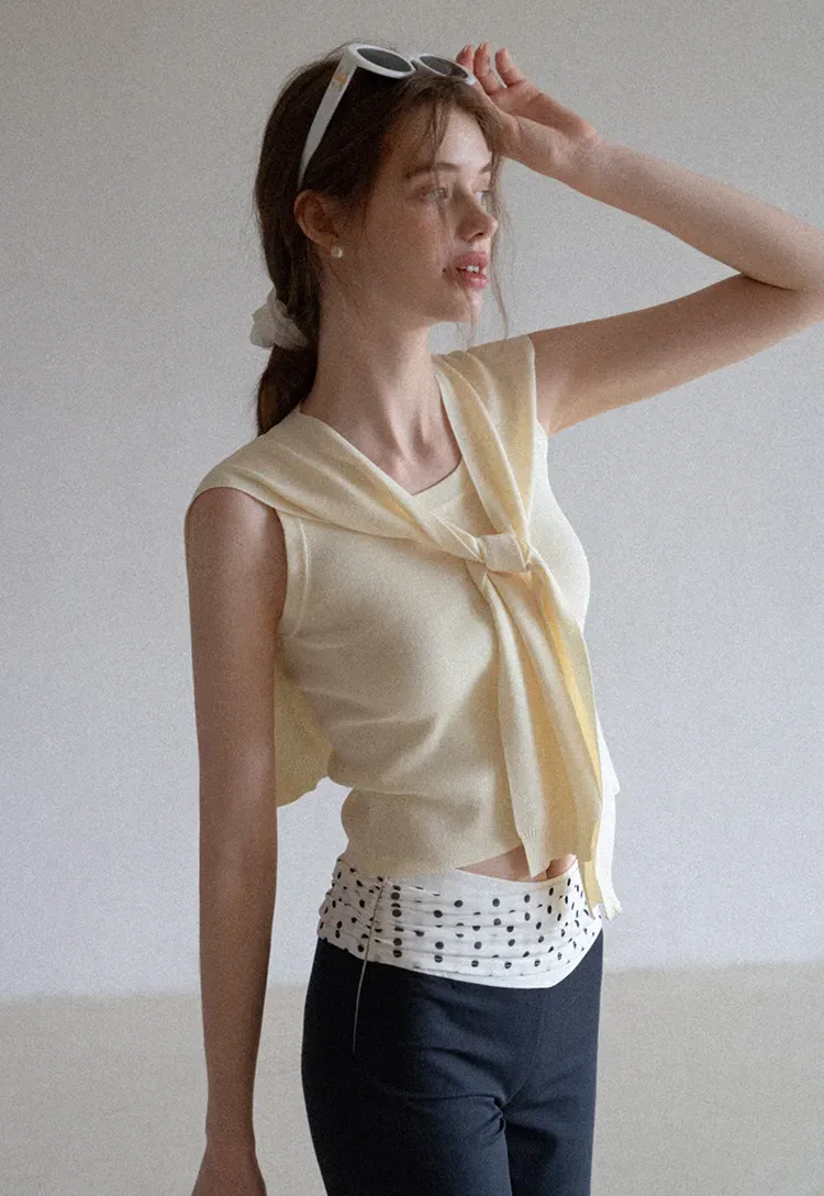Women’s Sleeveless Knit Top