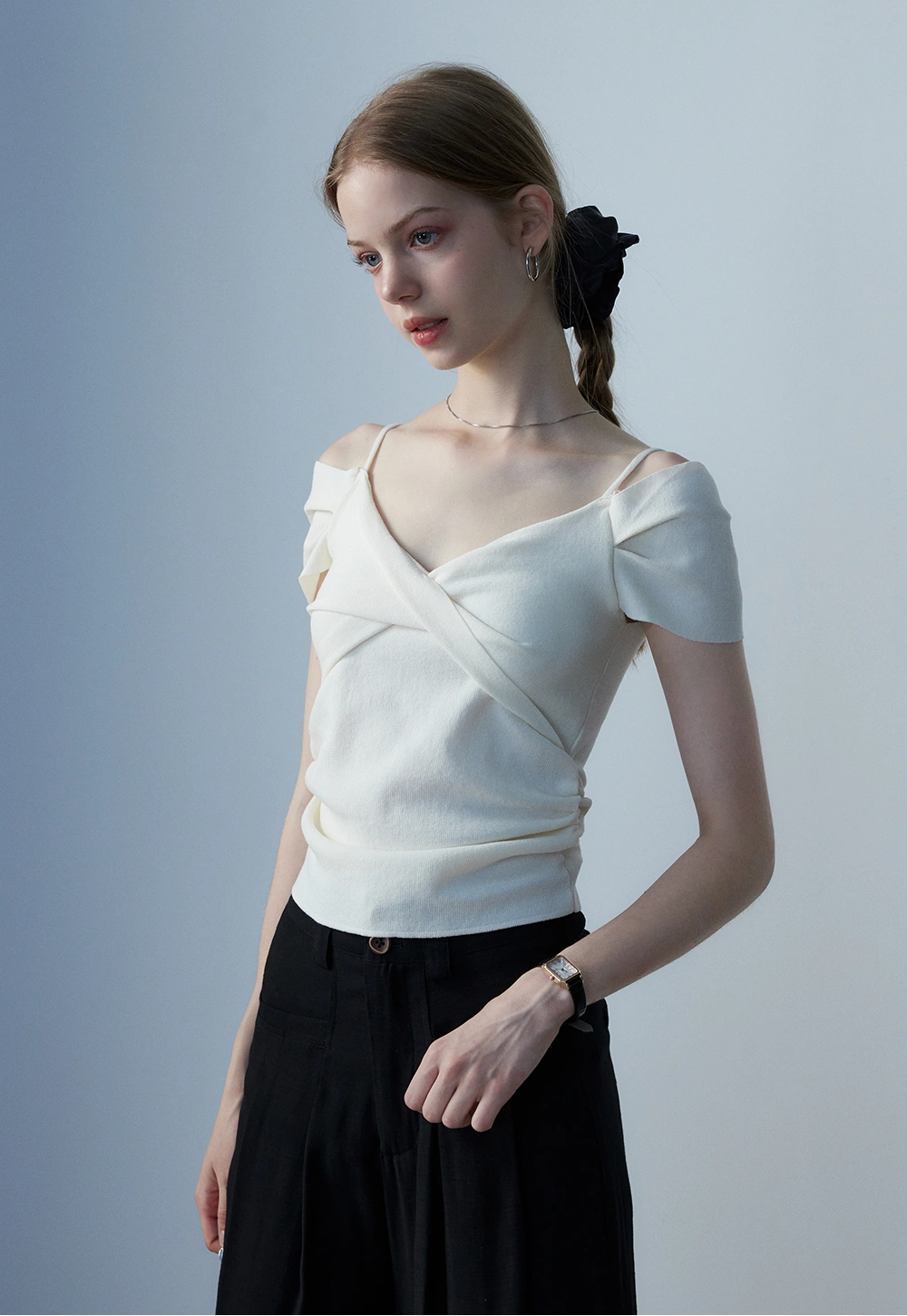 Women's Off Shoulder Short Sleeve Knit Top