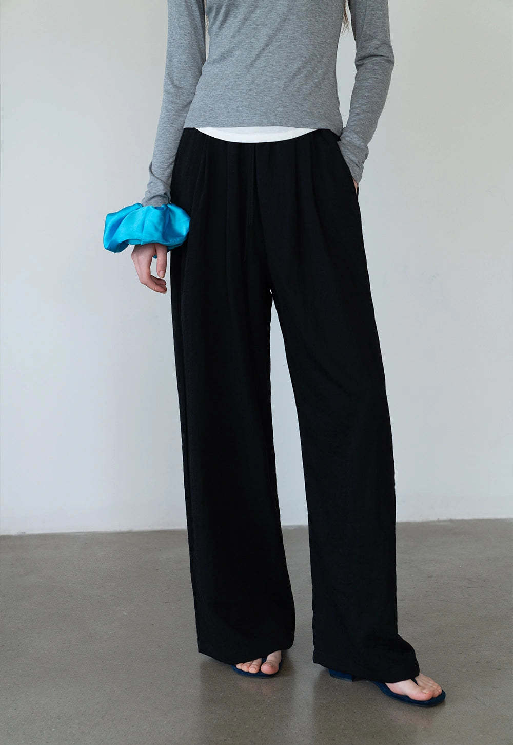 Lightweight Wide-Leg Drawstring Pants